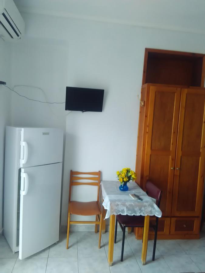 Alina Classic Hotel Loutra Edipsou  ภายนอก รูปภาพ